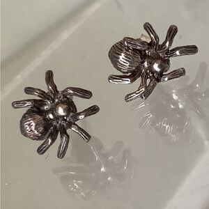 New vintage spider earrings